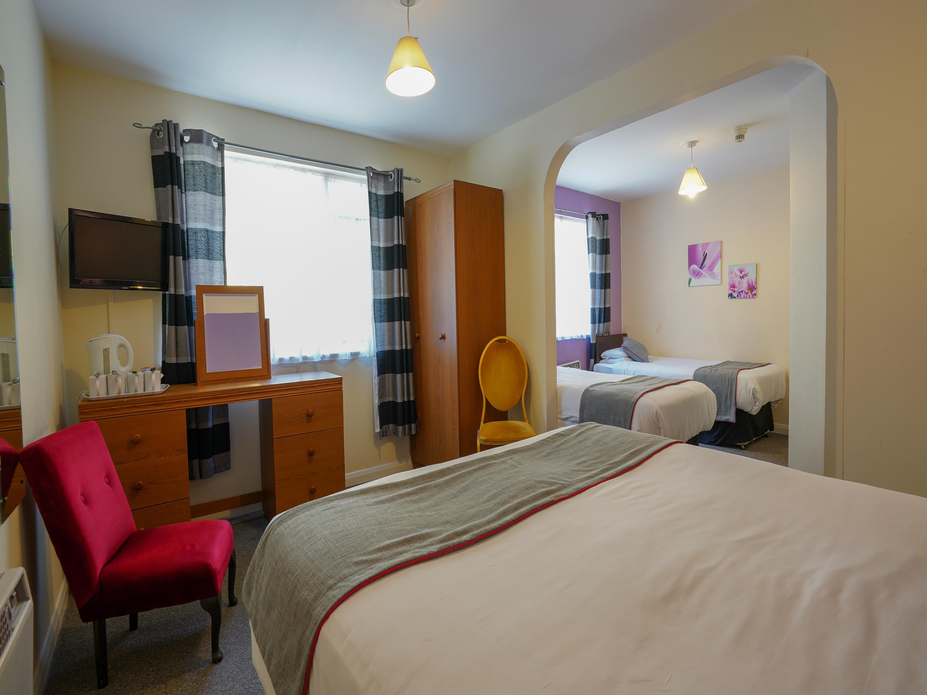 Oyo Shanklin Beach Hotel מראה חיצוני תמונה